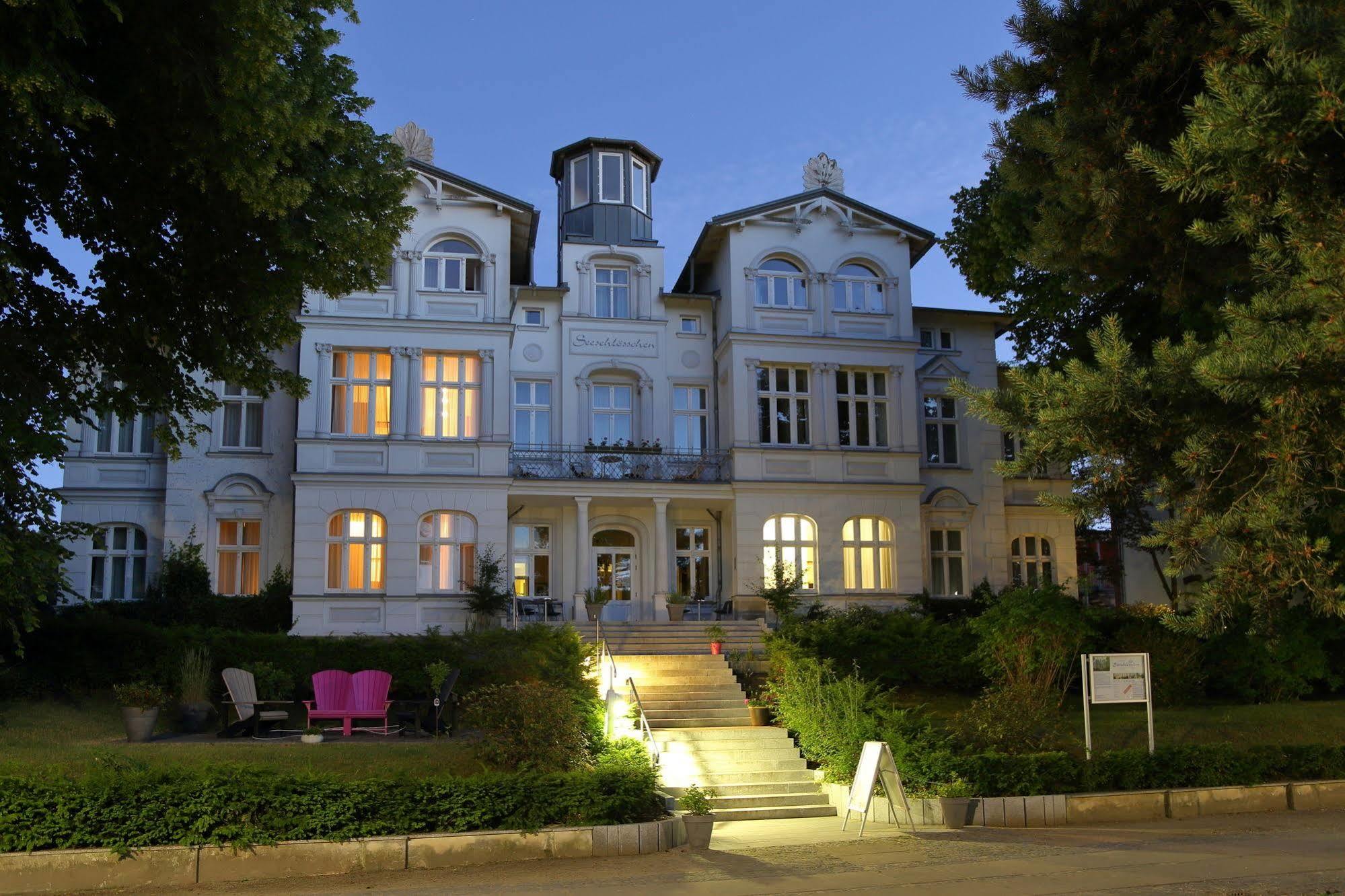 Aparthotel Seeschloesschen ซินโนวิทซ์ ภายนอก รูปภาพ